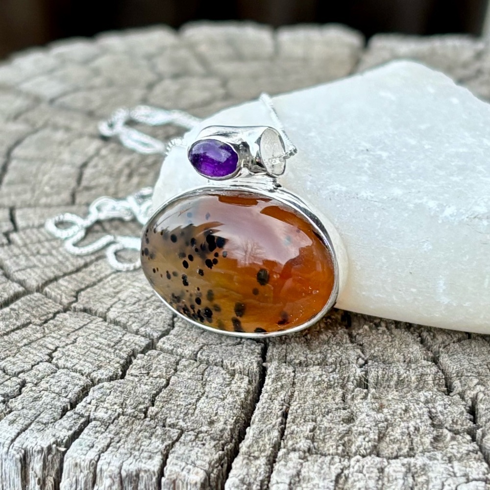 Montana Agate & Amethyst Necklace - Picture 10 of 13